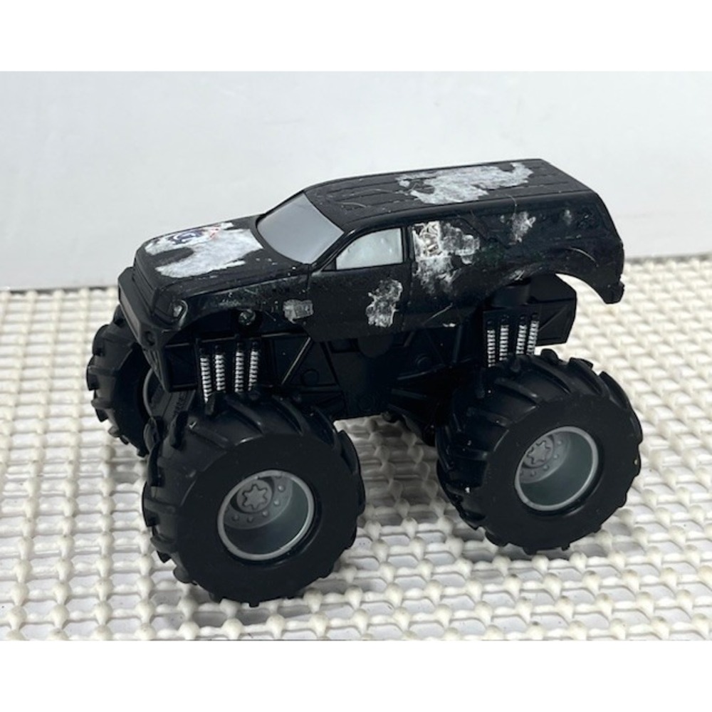 Hot Wheels Monster Jam Mohawk Warrior‎ Monster Truck 1:64